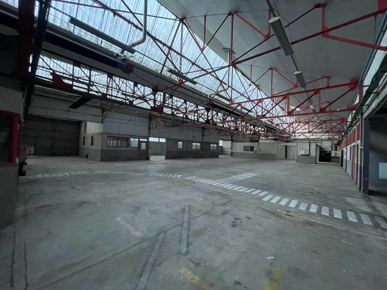 Local d'activité Rennes 1650m² Location local d'activité Rennes Ille-et-Vilaine OLACT2427052 0